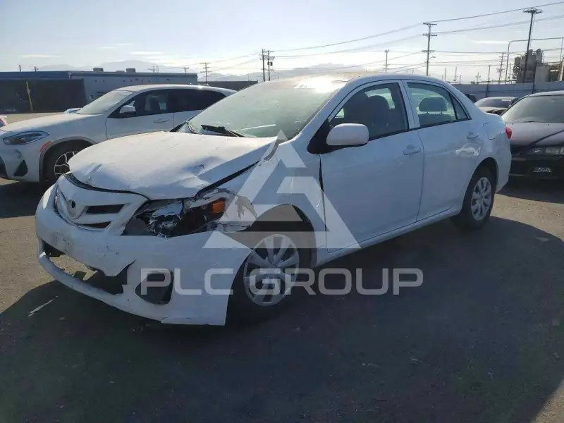 2013 Toyota COROLLA photo