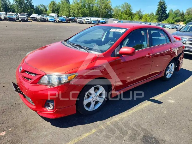 2013 Toyota COROLLA фото