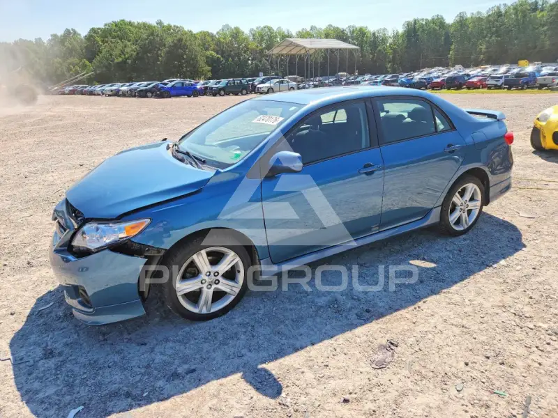 2013 Toyota COROLLA photo