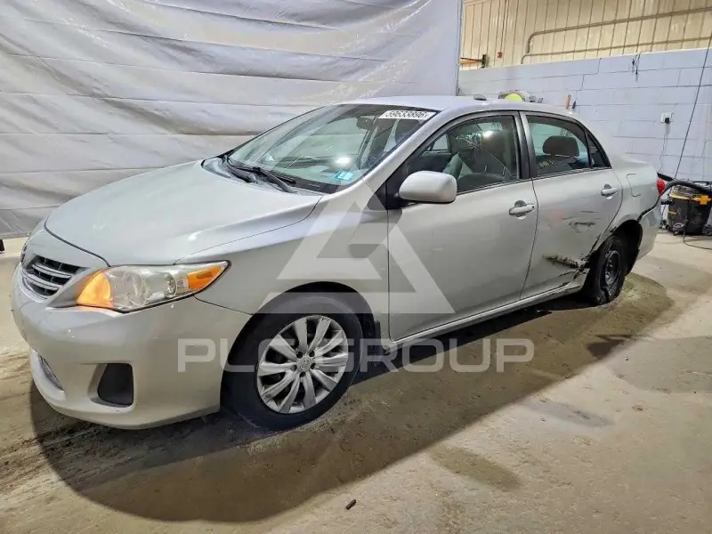 2013 Toyota COROLLA фото