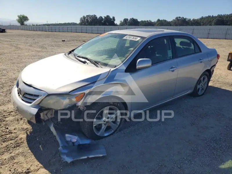 2013 Toyota COROLLA photo
