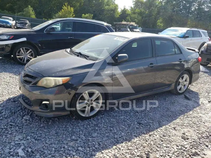 2013 Toyota COROLLA фото