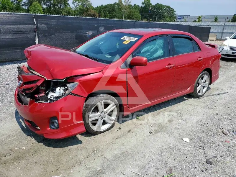 2013 Toyota COROLLA фото