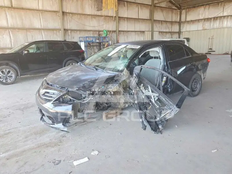 2013 Toyota COROLLA photo
