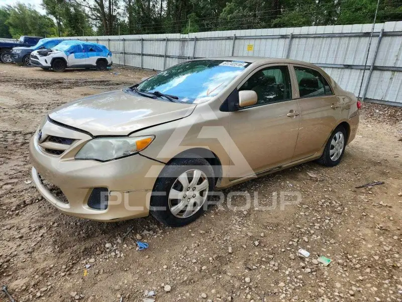 2013 Toyota COROLLA photo