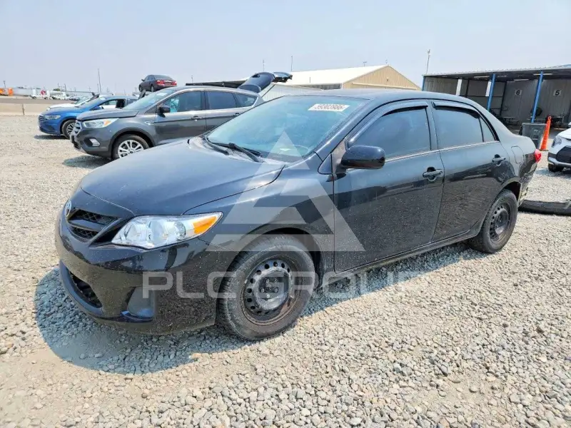 2013 Toyota COROLLA фото