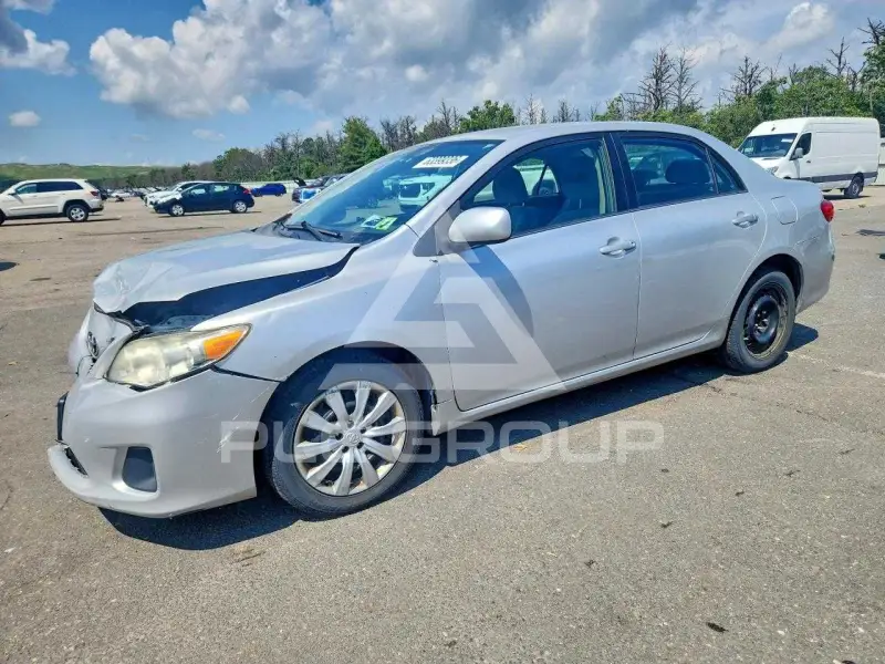 2013 Toyota COROLLA photo
