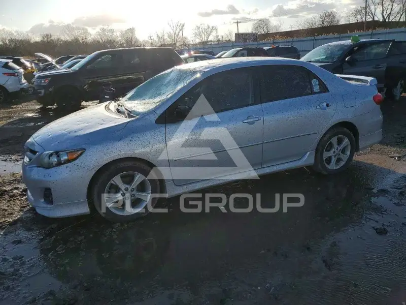 2013 Toyota COROLLA photo
