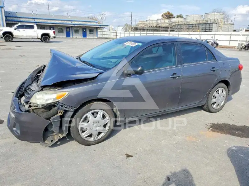 2013 Toyota COROLLA photo
