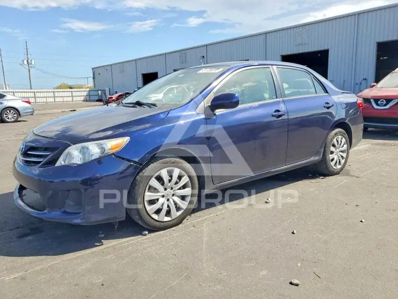 2013 Toyota COROLLA photo