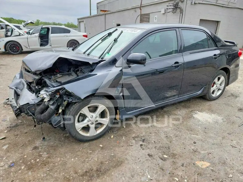 2013 Toyota COROLLA photo