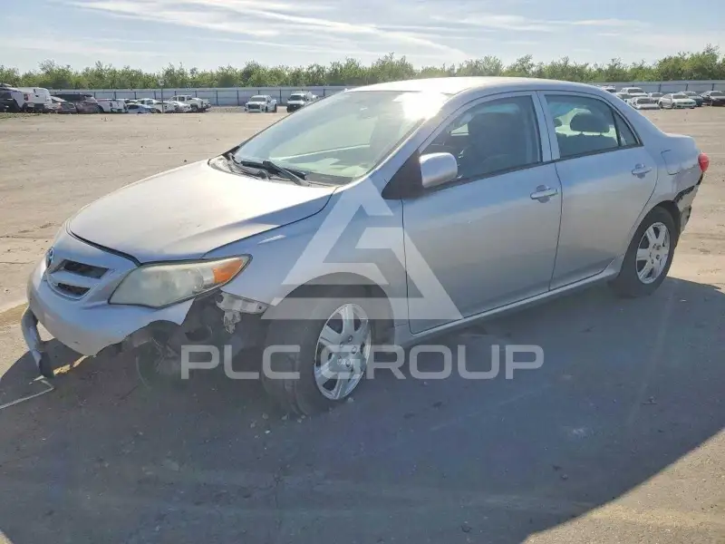 2013 Toyota COROLLA photo