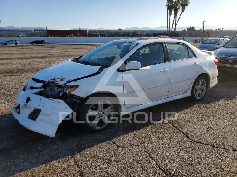 2013 Toyota COROLLA photo
