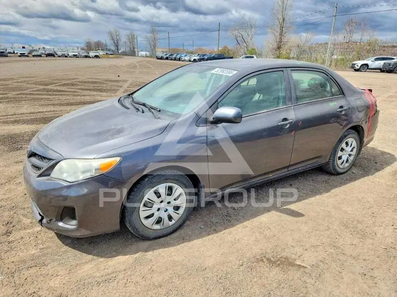 2013 Toyota COROLLA фото