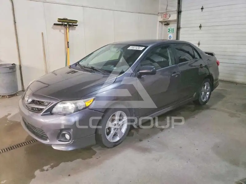 2013 Toyota COROLLA photo
