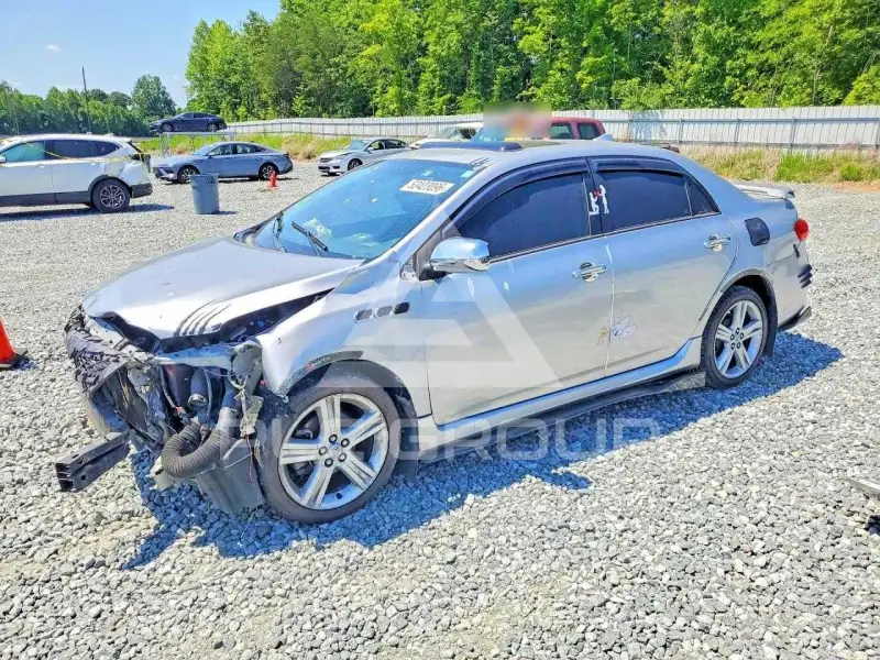 2013 Toyota COROLLA photo
