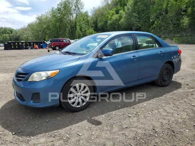 2013 Toyota COROLLA photo