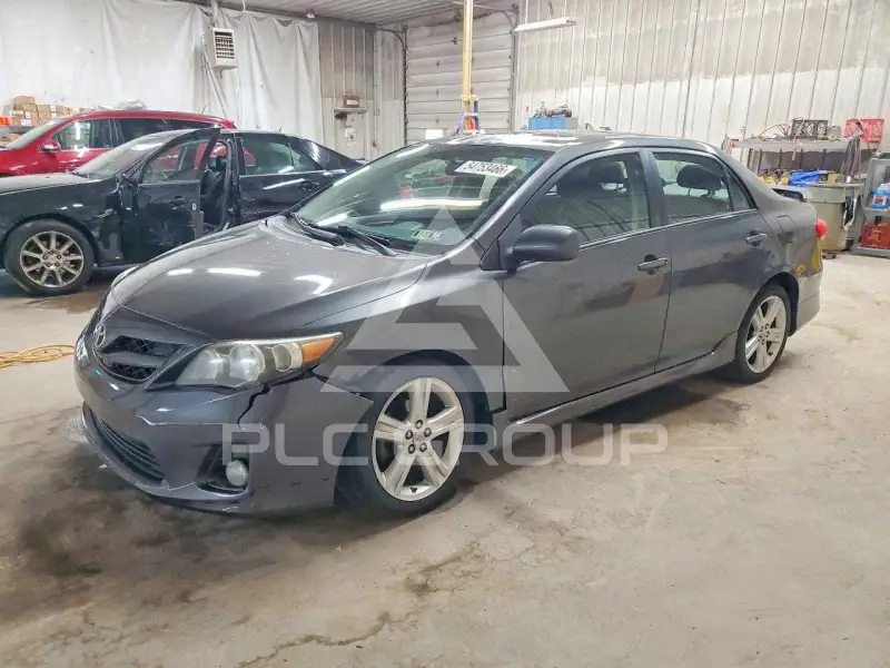 2013 Toyota COROLLA photo