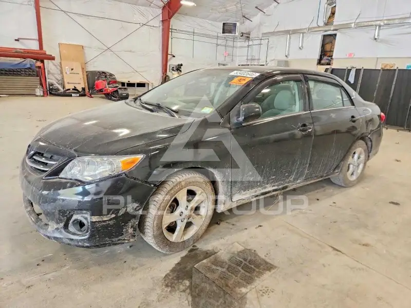 2013 Toyota COROLLA фото