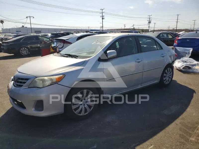 2013 Toyota COROLLA photo
