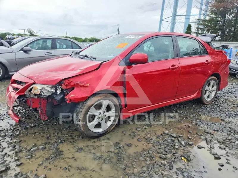 2013 Toyota COROLLA photo