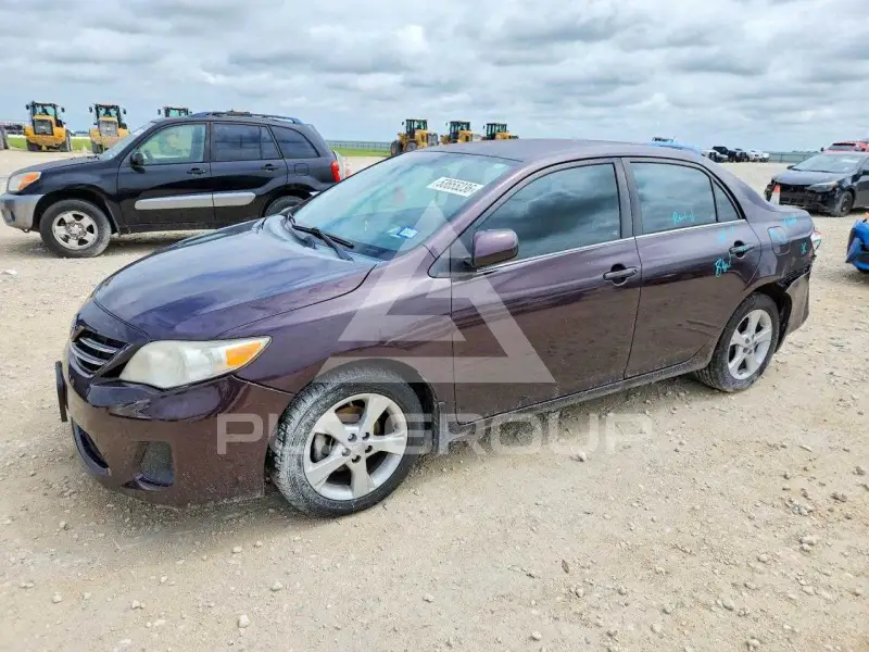 2013 Toyota COROLLA photo