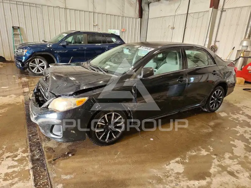 2013 Toyota COROLLA photo