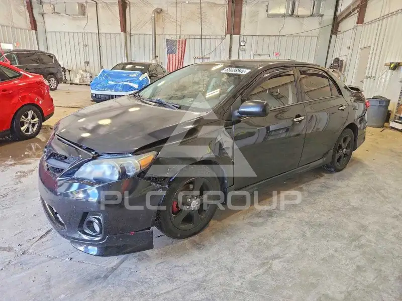 2013 Toyota COROLLA фото