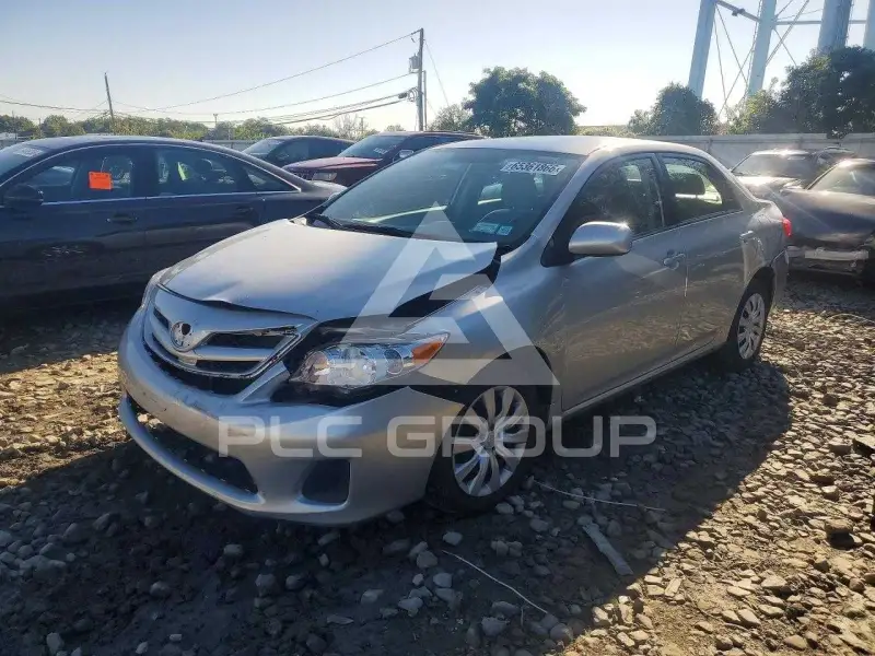2013 Toyota COROLLA photo