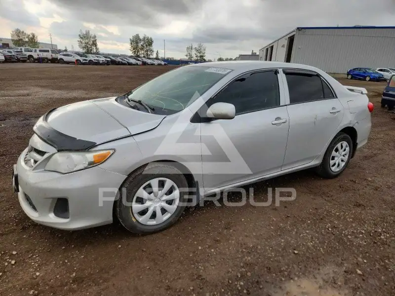 2013 Toyota COROLLA photo
