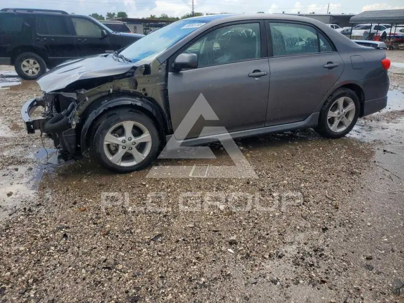 2013 Toyota COROLLA photo