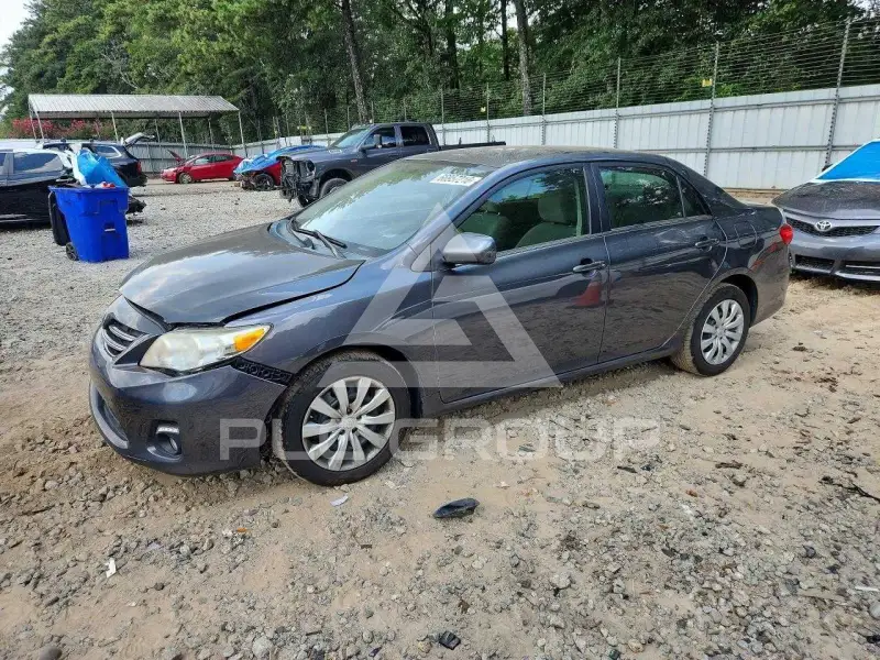 2013 Toyota COROLLA photo