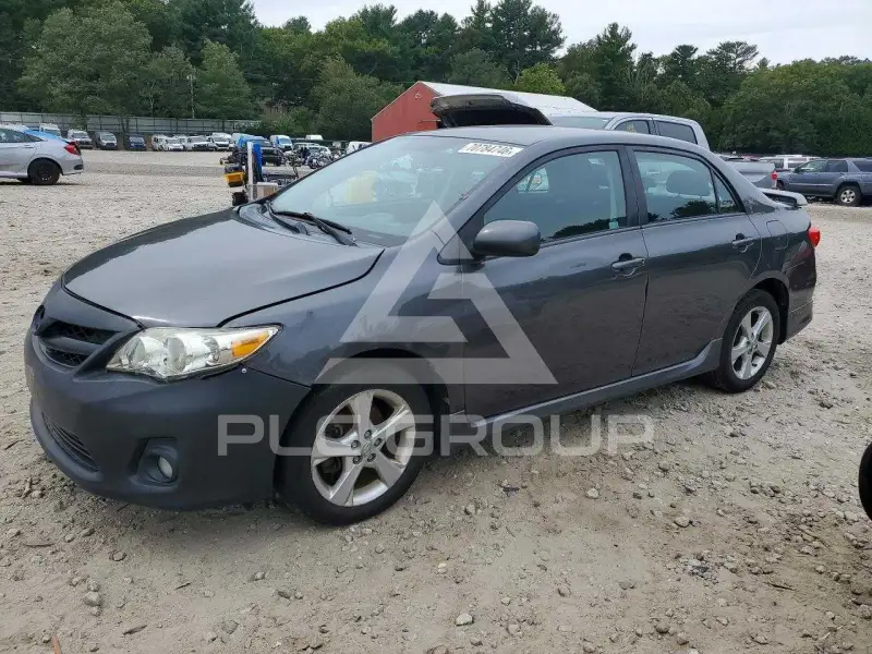 2013 Toyota COROLLA photo