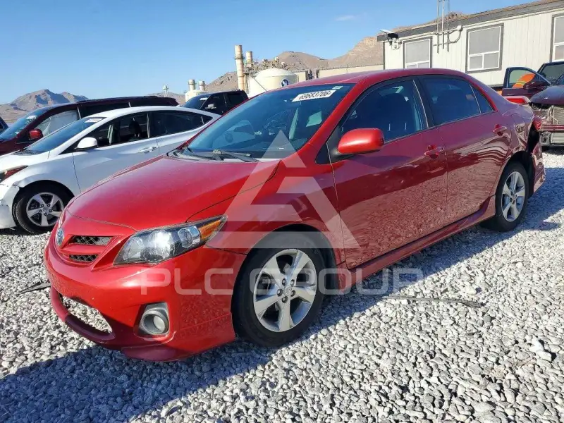 2013 Toyota COROLLA фото