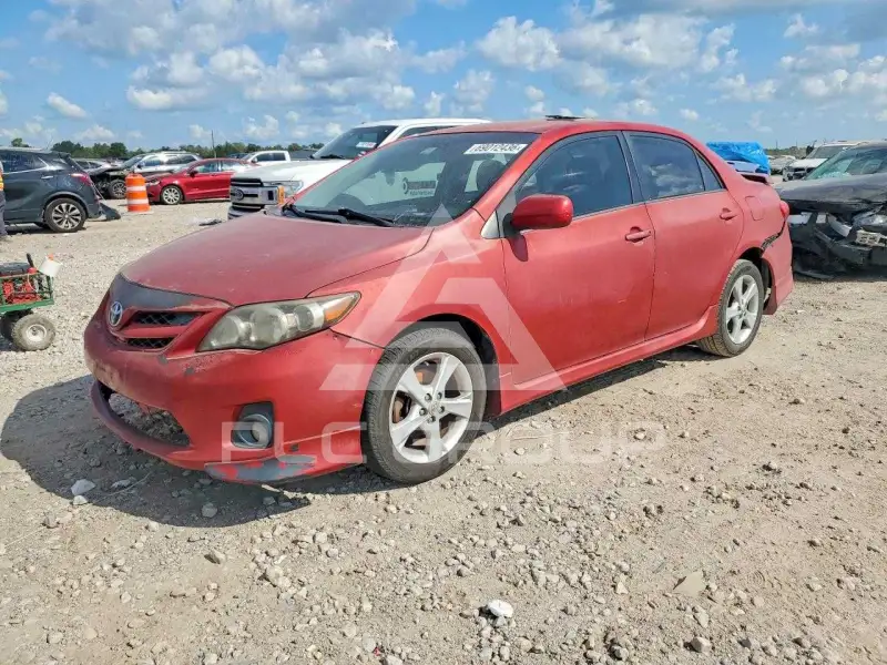 2013 Toyota COROLLA photo