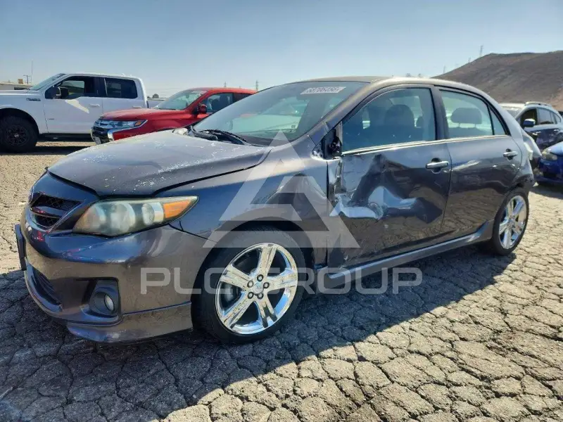2013 Toyota COROLLA фото