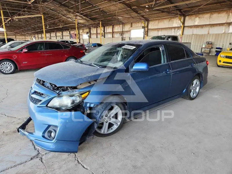 2013 Toyota COROLLA photo