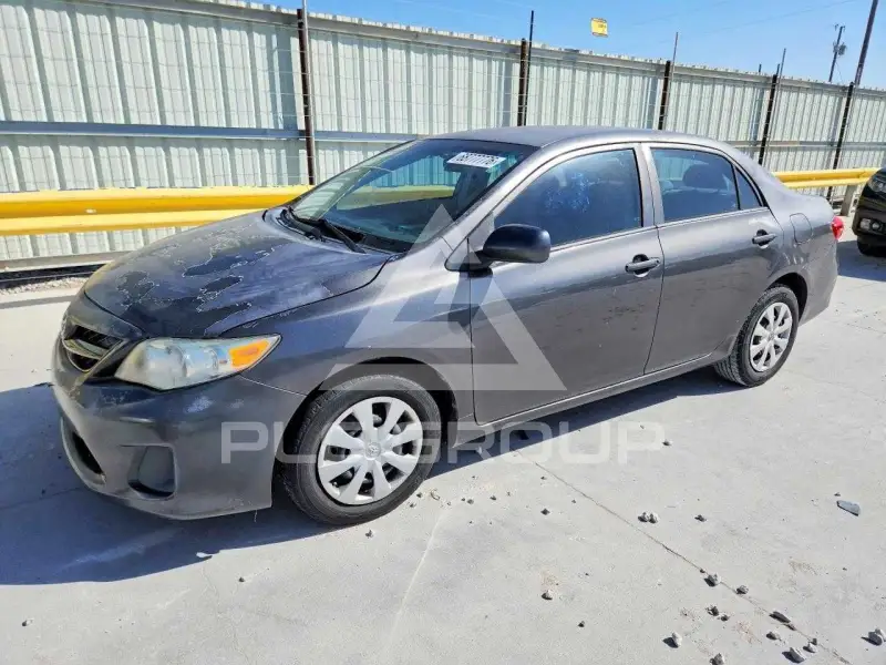 2013 Toyota COROLLA photo