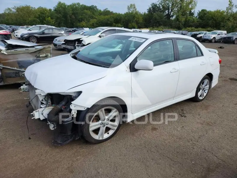 2013 Toyota COROLLA photo