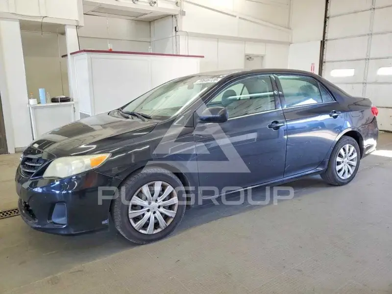 2013 Toyota COROLLA photo