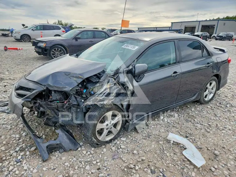 2013 Toyota COROLLA photo