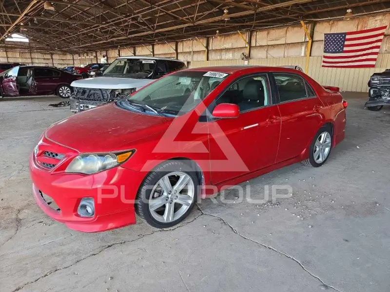 2013 Toyota COROLLA фото