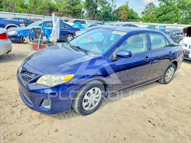2013 Toyota COROLLA фото