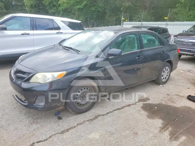 2013 Toyota COROLLA photo