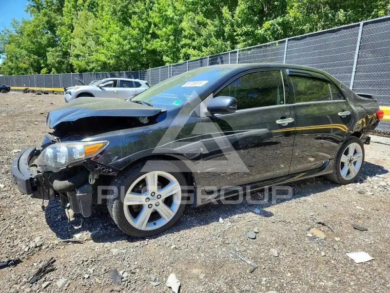 2013 Toyota COROLLA photo