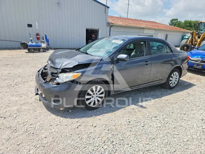 2013 Toyota COROLLA photo