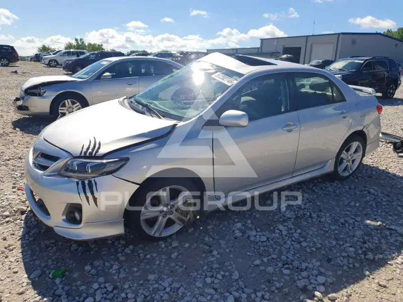 2013 Toyota COROLLA photo