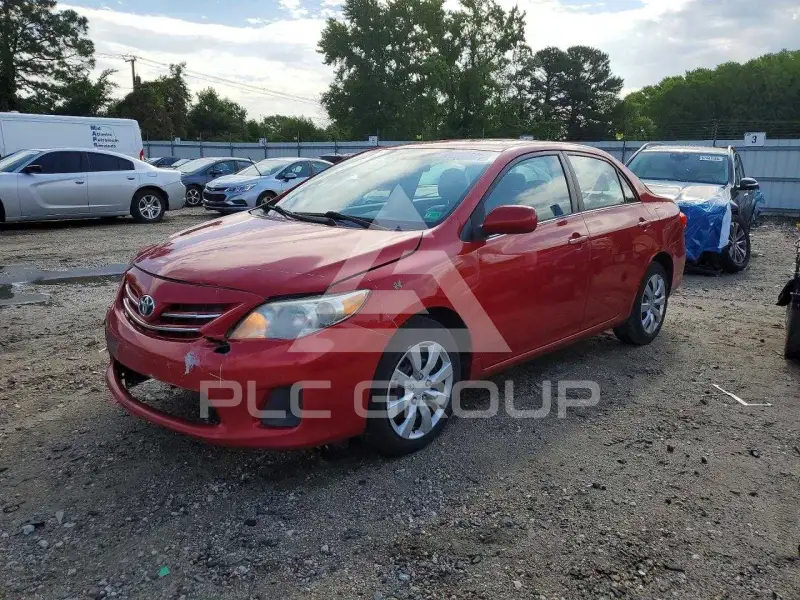 2013 Toyota COROLLA фото