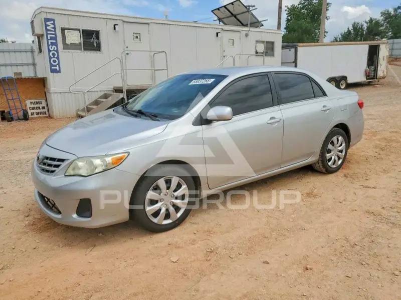 2013 Toyota COROLLA фото