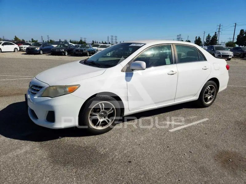 2013 Toyota COROLLA photo